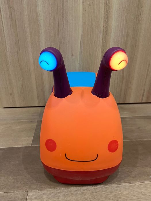 B.TOYS jeździk żuczek BUGGLY WUGGLY