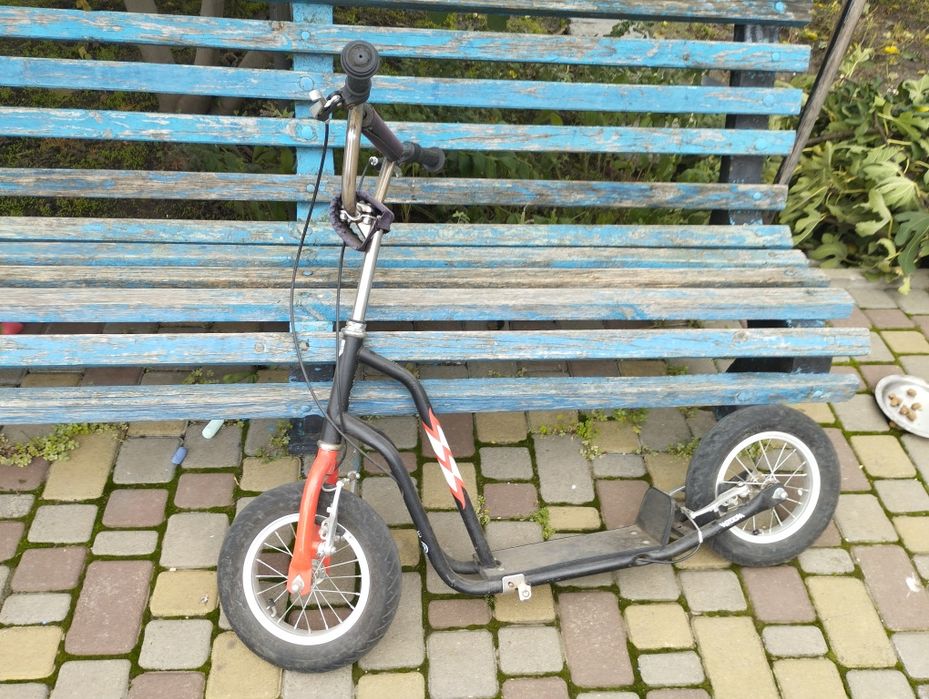 Самокат Чехия на надувных колесах