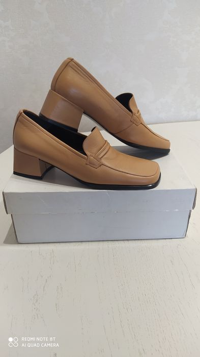 Туфлі жіночі Лофери