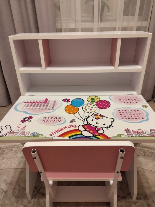 Парта дитяча,столик,парта для навчання.