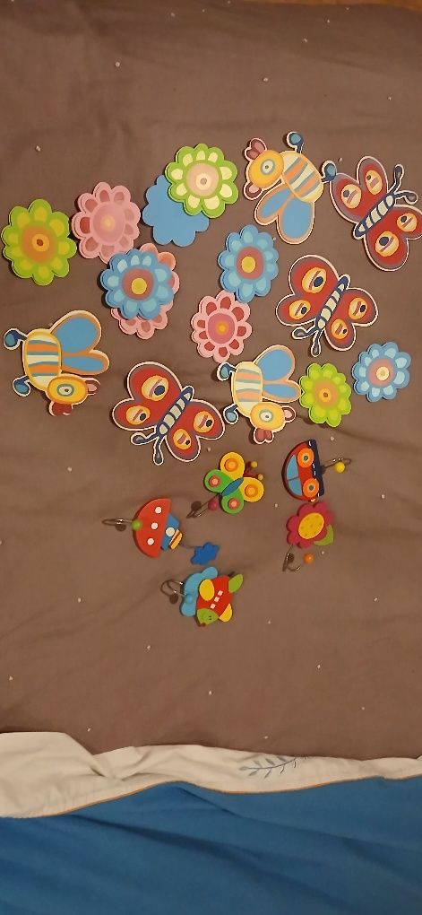 Cabides e adornos quarto criança
