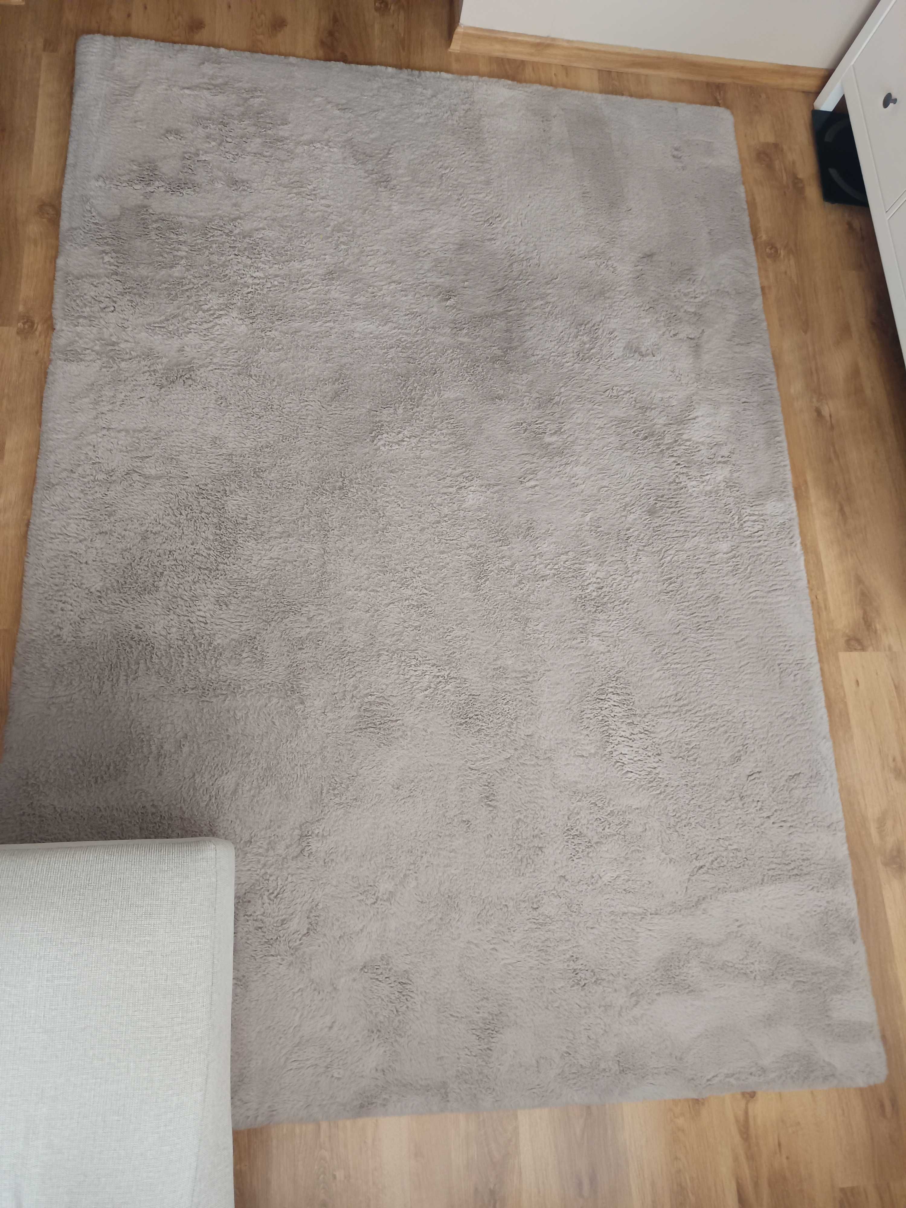 Sprzedam dywan 160x230 pudrowy róż
