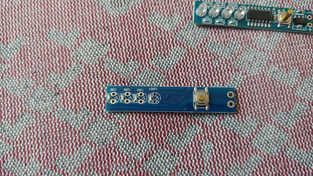 Индикатор заряда батареи аккумулятора свет Li-Ion 4.2v 25-100% новая