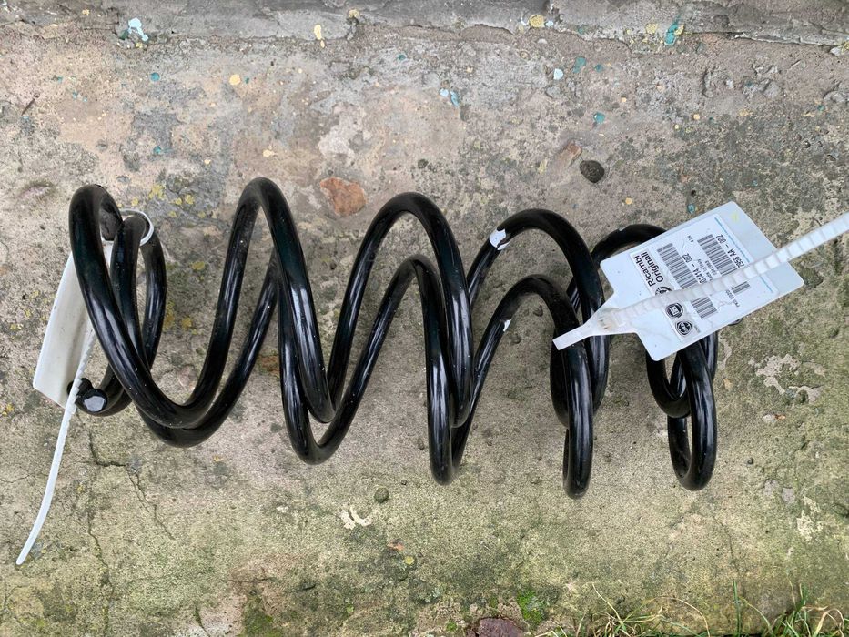 Пружини передні Fiat Tipo / Bravo / Alfa Romeo Giulietta — Оригінал