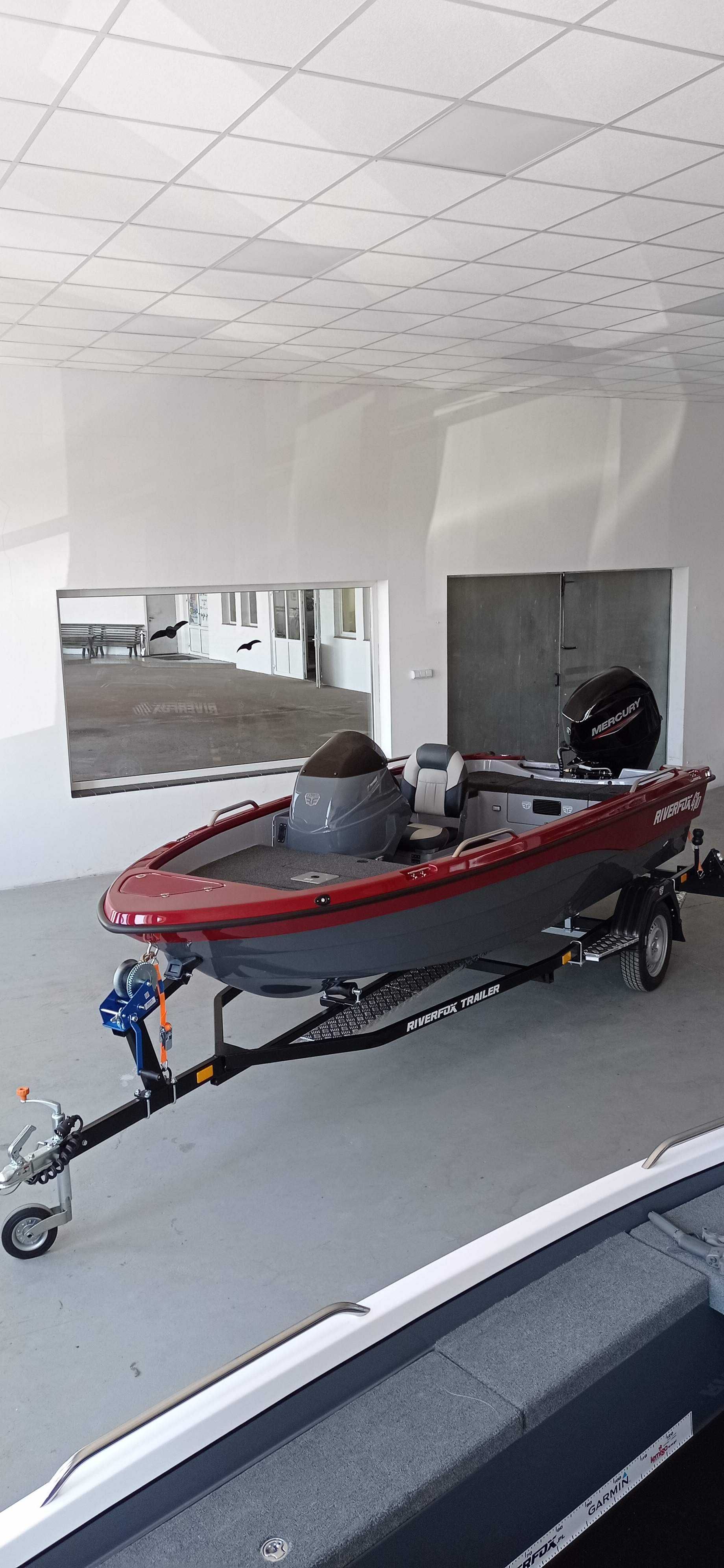 Łódź wędkarska Riverfox 470C