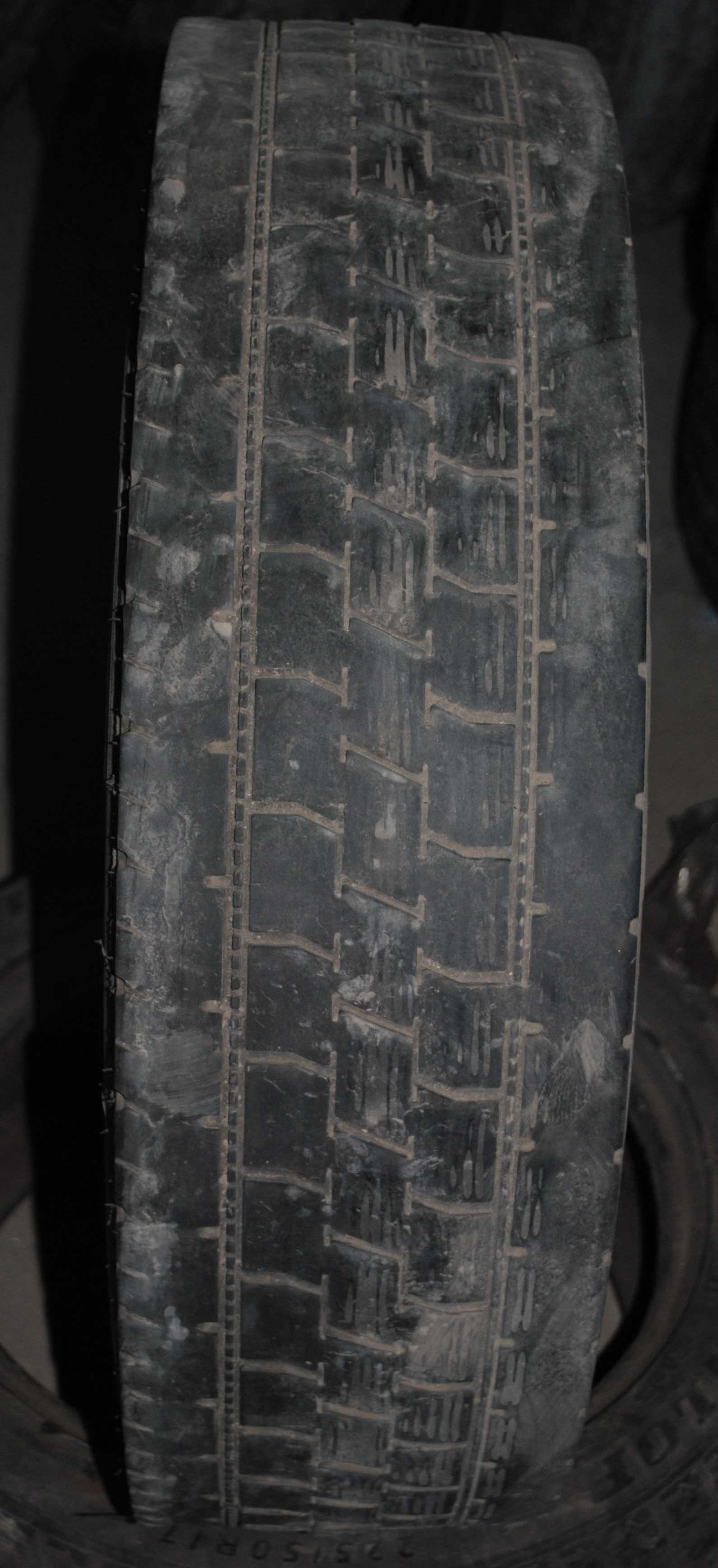 1 шина Continental Conti Hybrid LDR1 215/75 R17,5 вип. 1814
