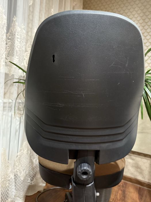 Продам стільці офісні