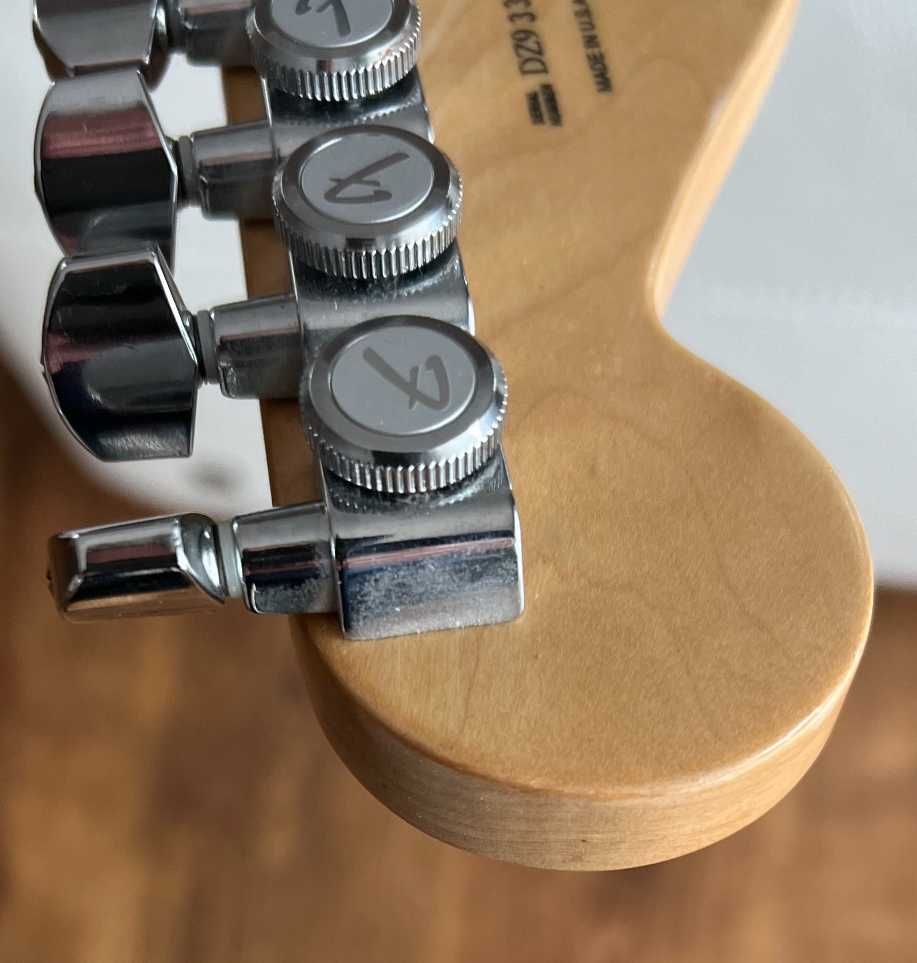 Fender American Deluxe Stratocaster SCN plus Case