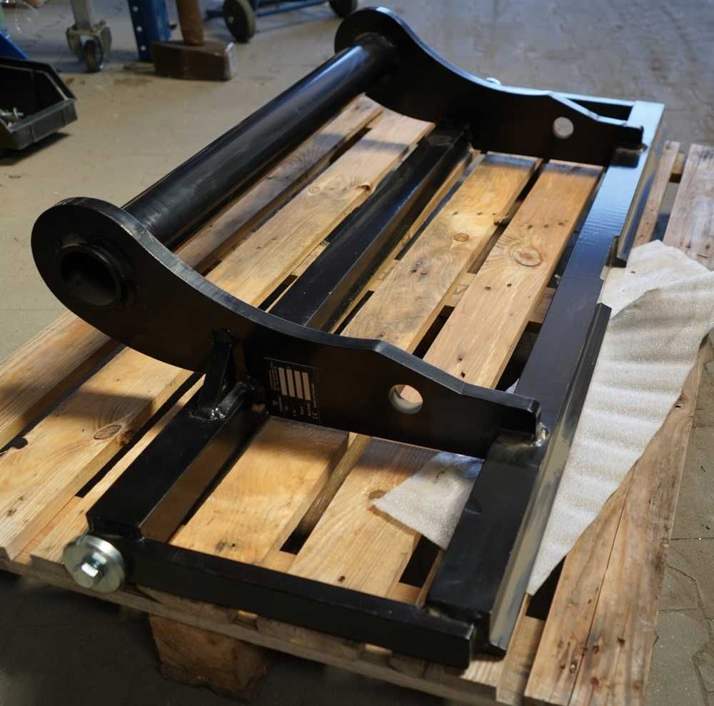 Ramka do wideł paleciak mocowanie Manitou 410/JCB Q-fit/New Holland TH
