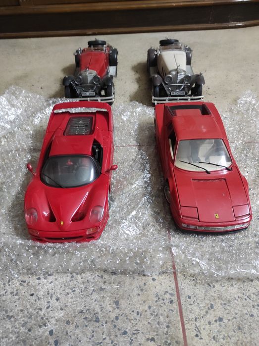 Lote de carrinhos da Burago