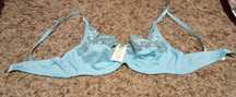 Biustonosz z koronką Trifolium Lingerie  jasny turkus EUR 90C