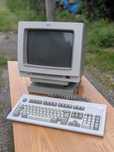 Computador IBM antigo .