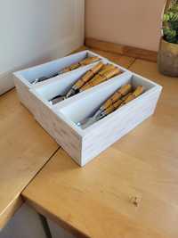 Caixas de arrumação brancas, de madeira