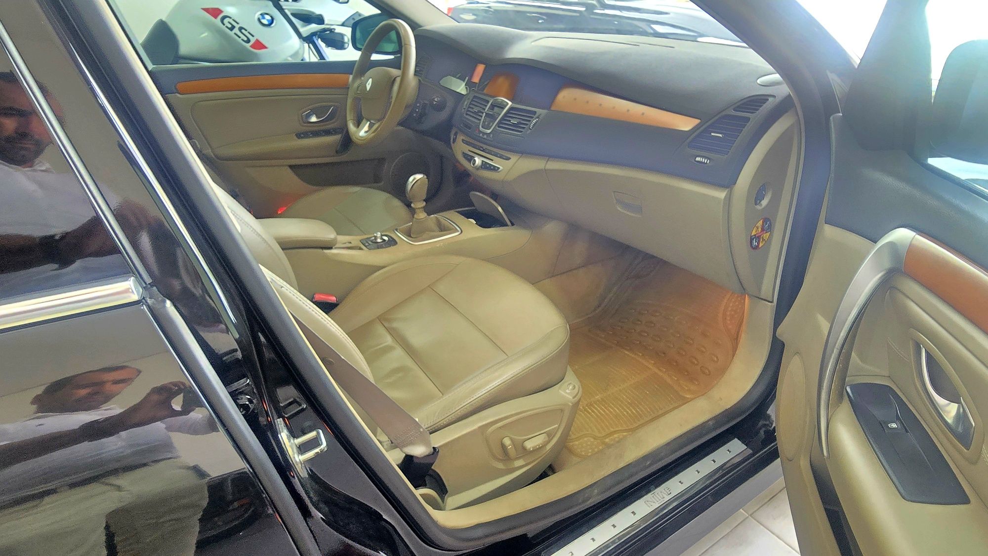 RENAULT LAGUNA 2.0 dc1 172cv INITIALE