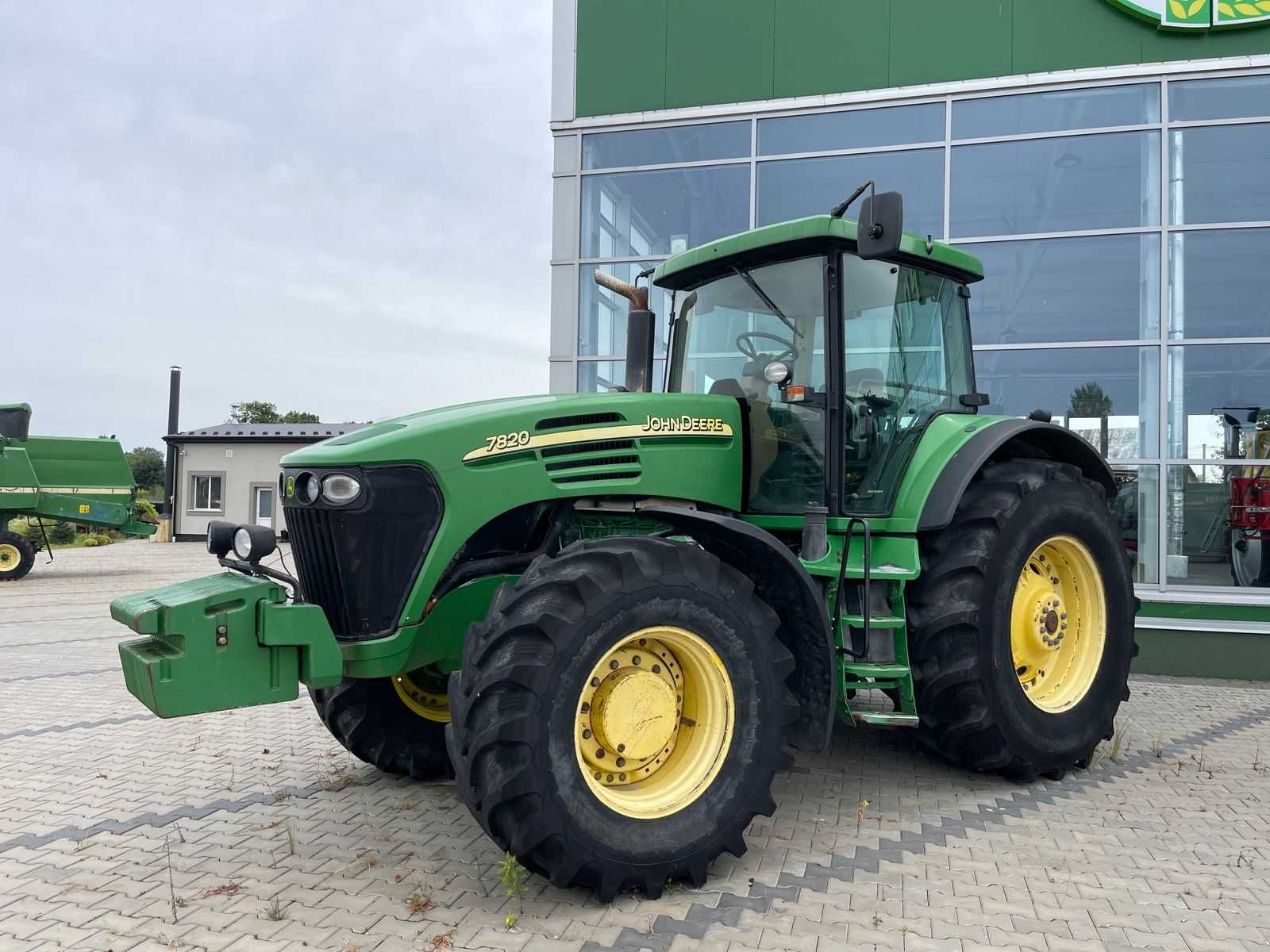 Трактор John Deere 7820 - 2006 рік