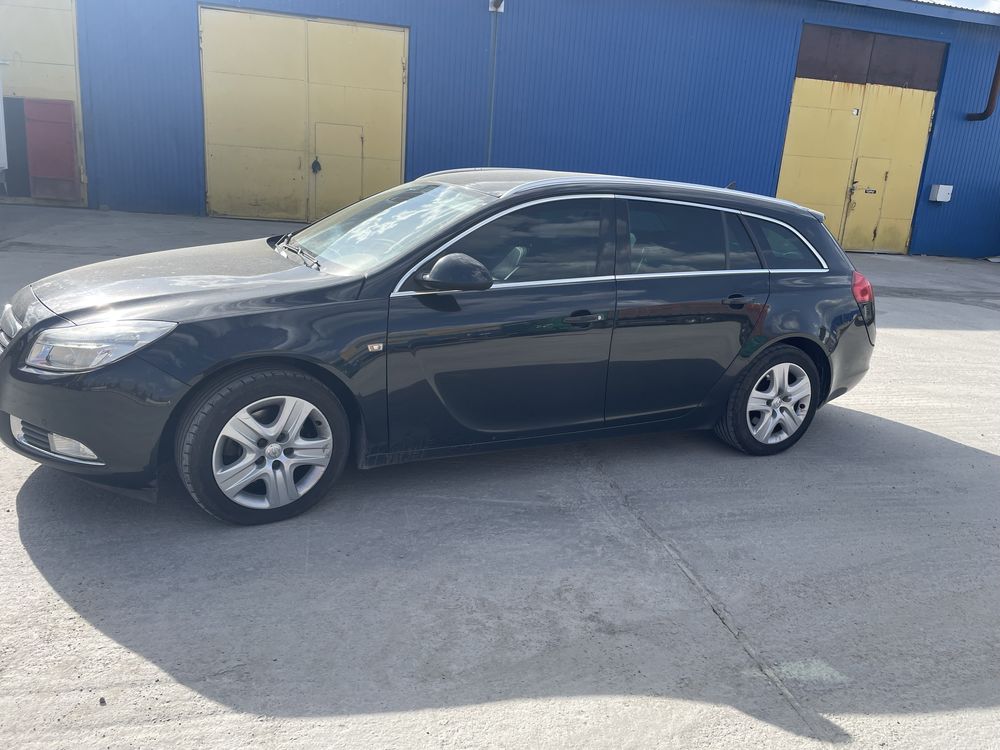 Opel Insignia 2011