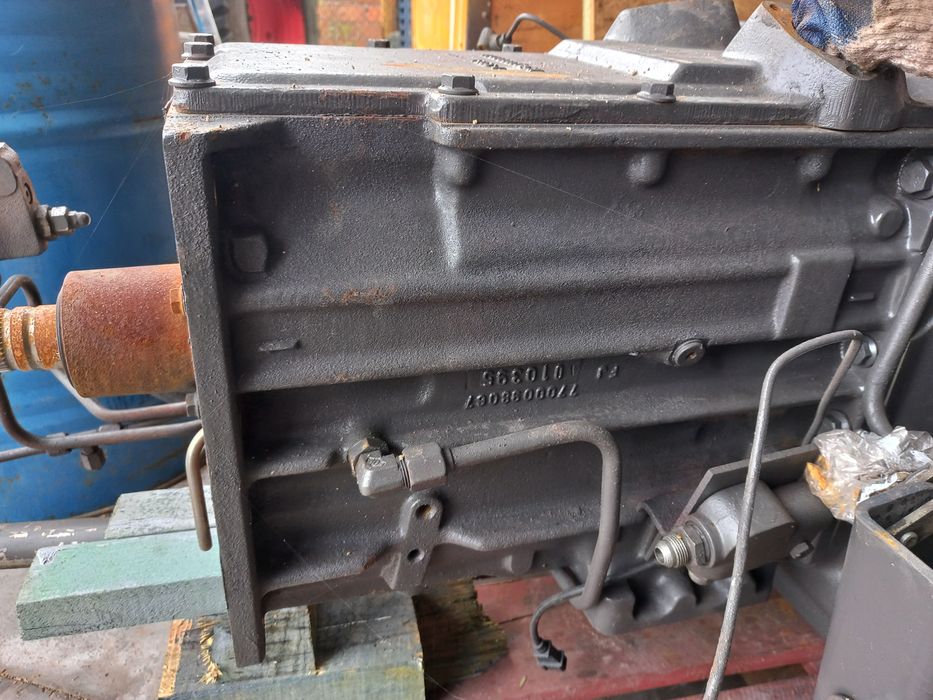 Renault Tylni most zwolnica dyferencjał polosie tylna polos obudowa