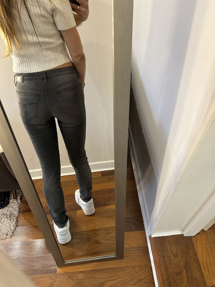 Spodnie jeansy rurki diesel skinzee rozm 28