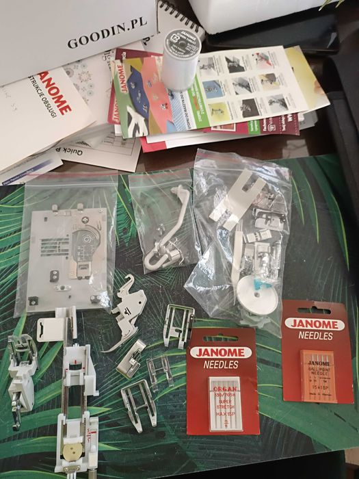 Maszyna do szycia  Maszyno-hafciarka Janome SKYLINE S9