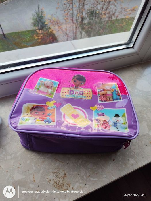 Zestaw serwis do herbaty porcelanowy fliżanki, + Lalka Elza.