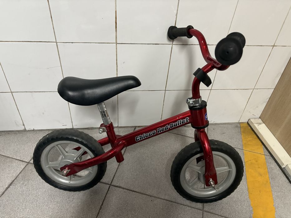 Bicicleta Vermelha Chico sem Pedais