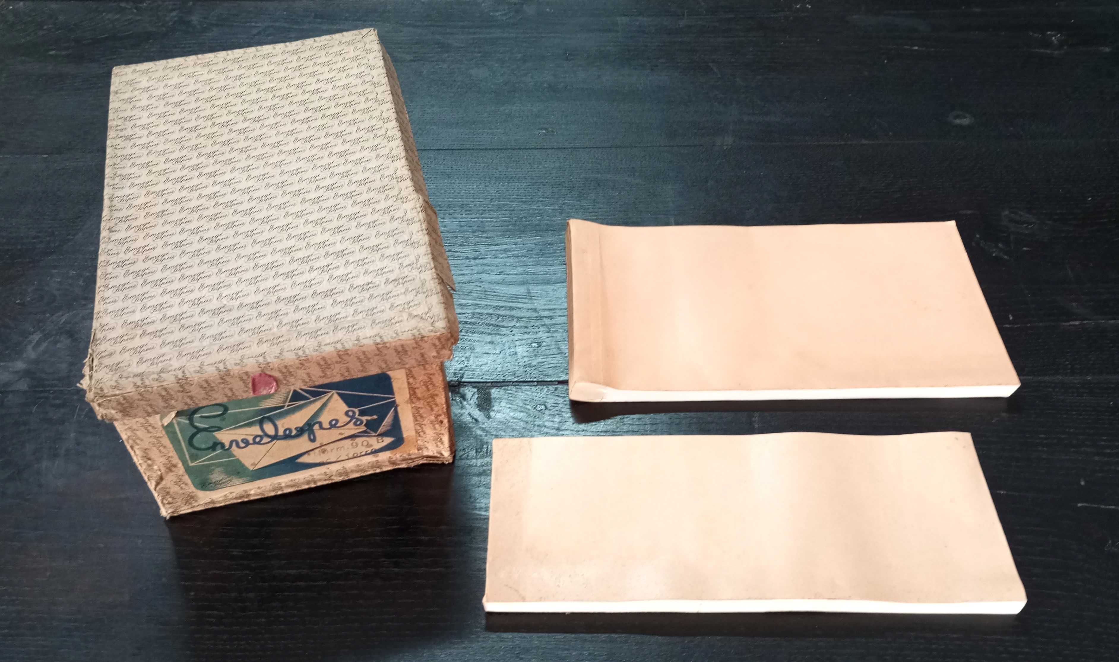 Caixa envelopes e livros de facturas Sacor anos 60