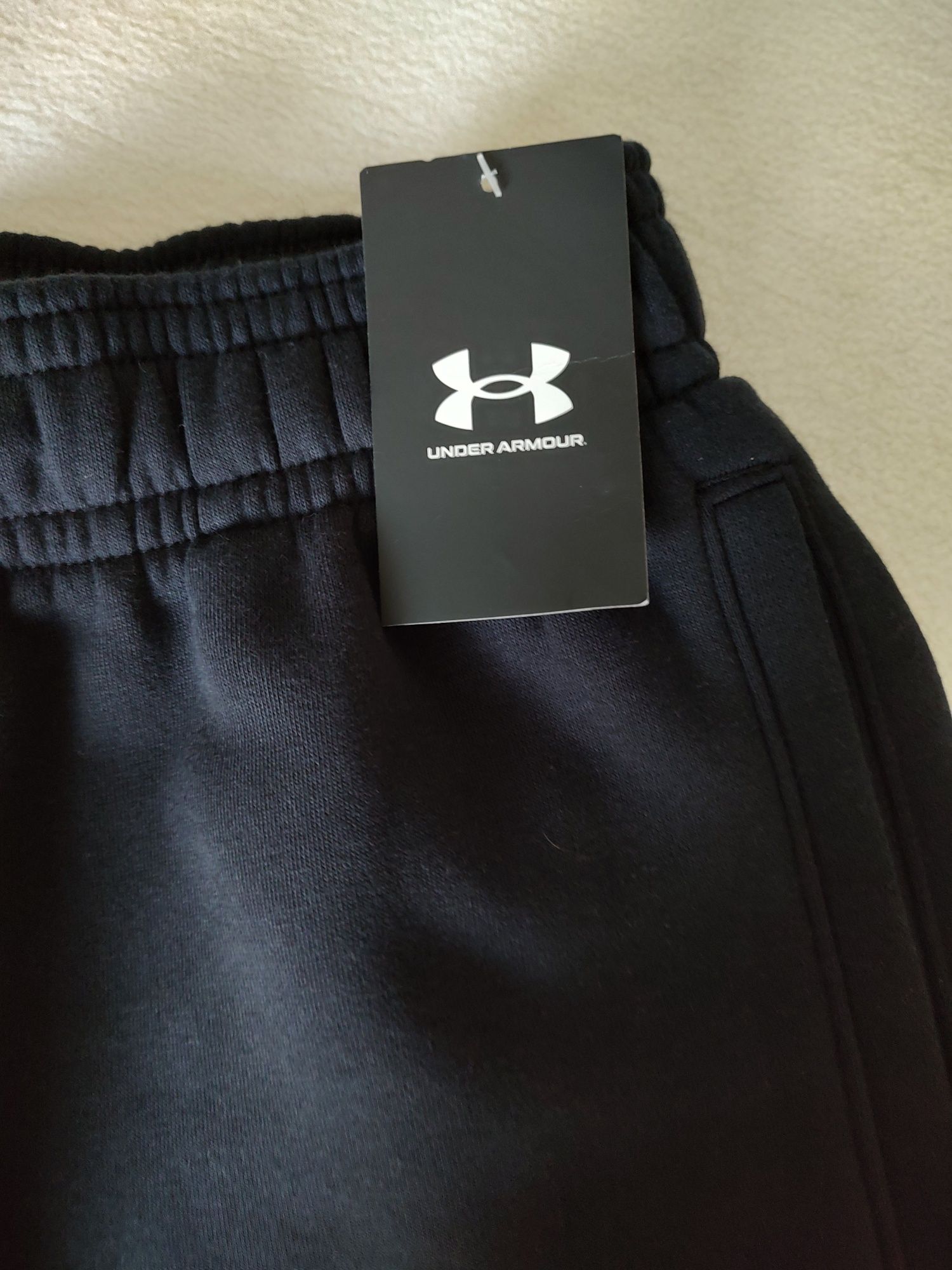 Spodenki męskie under armour roz. M