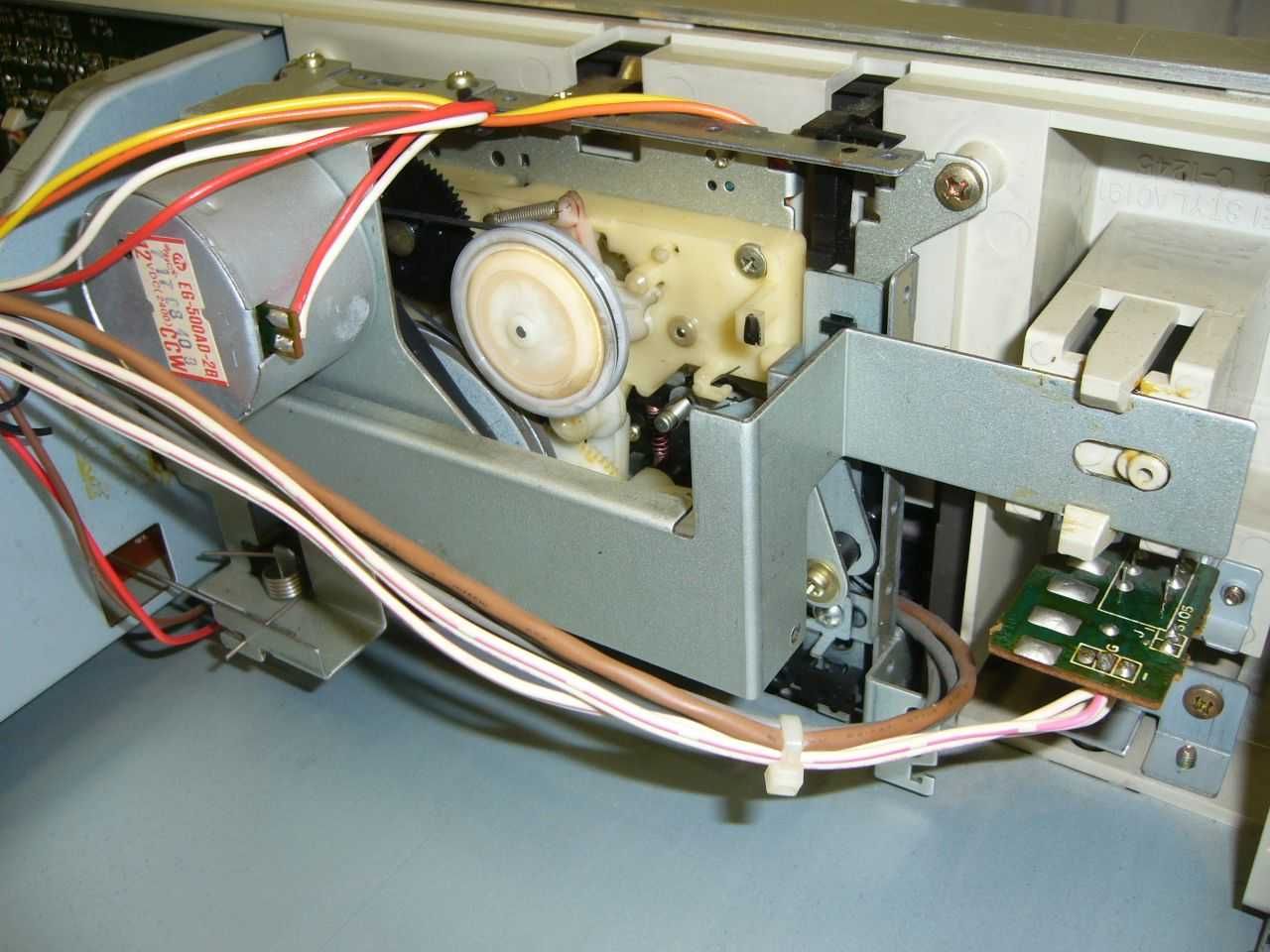 Magnetofon deck TEAC V-360C
