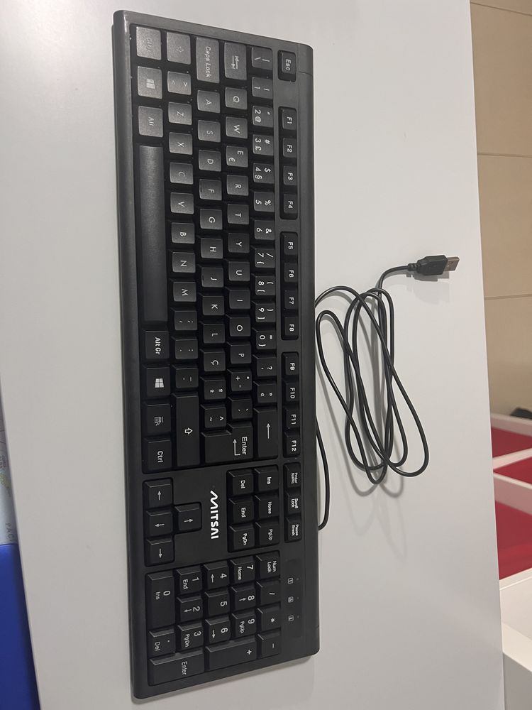 Teclado com fio preto - marca Mitsai