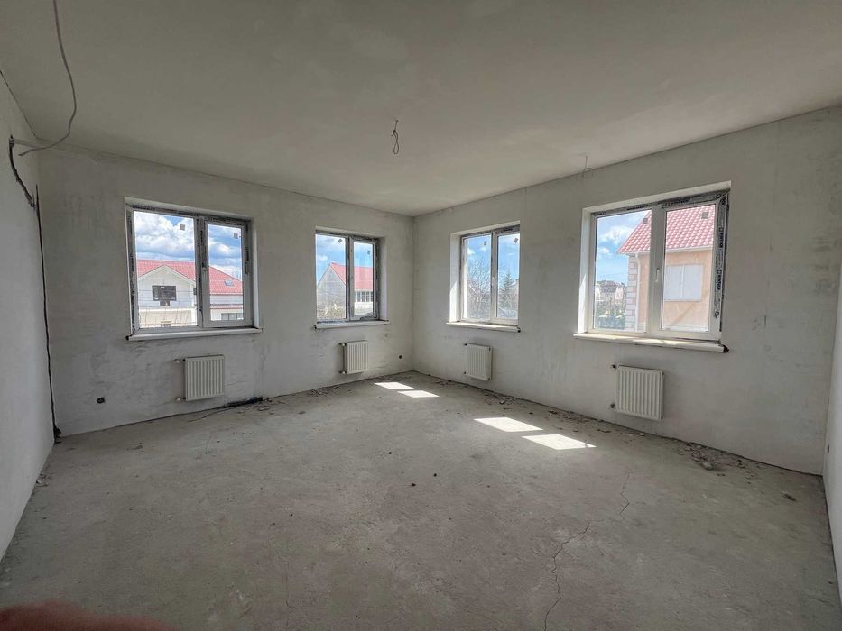 Продам новый дом в Фонтанке-1