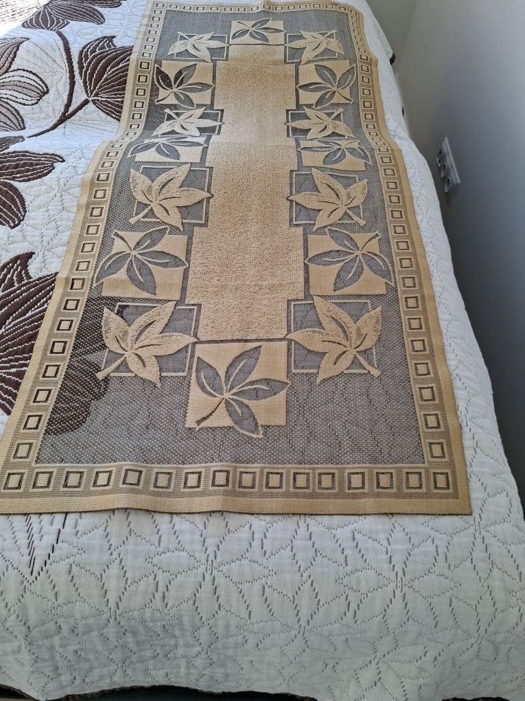 Bieżnik mały kolor złoty