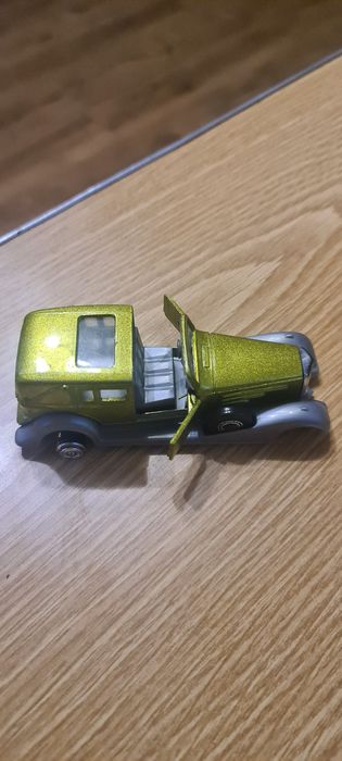 Машинка моделька. В колекцію
