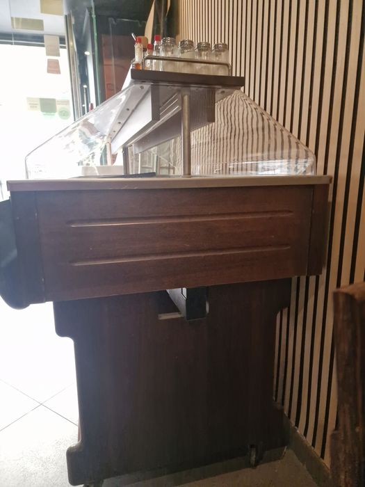 Buffet para saladas/frios