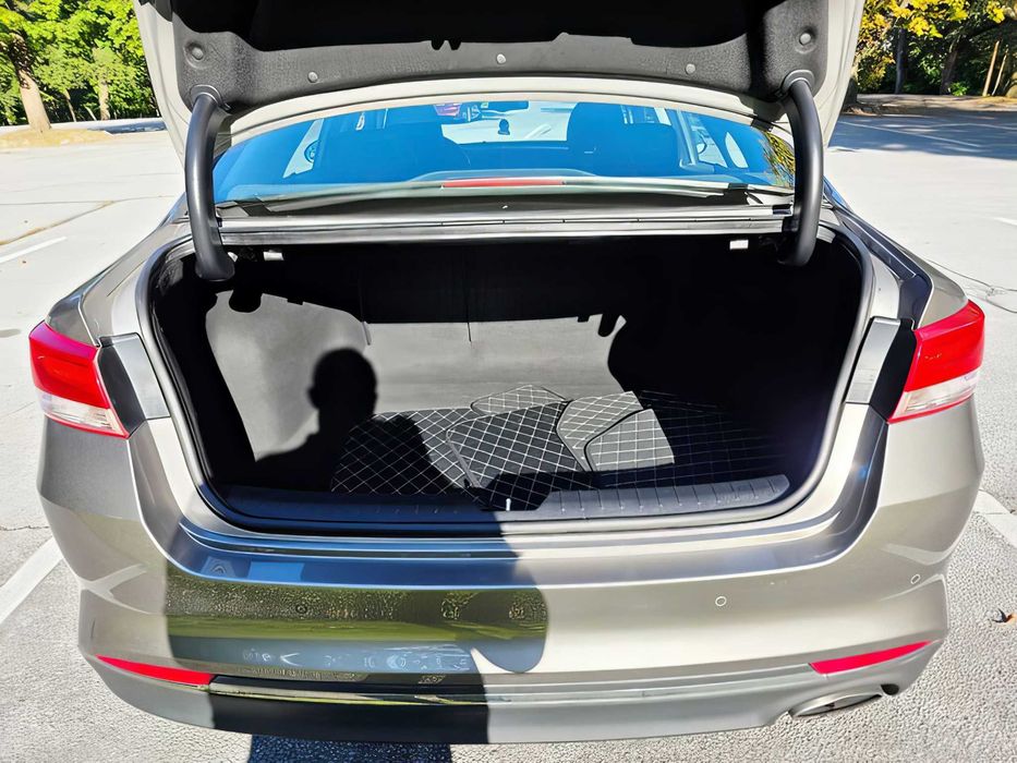 Kia Optima      2016