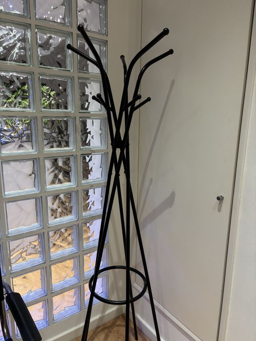 Bengaleiro - Cabide de pé preto