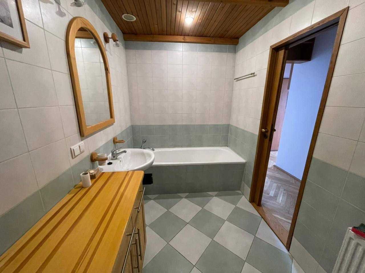 Piękny 12m2 pokój w małym domku z ogrodem, blisko metra Wilanowska
