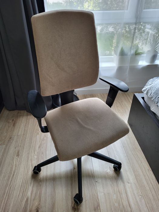 Krzesło obrotowe  Profim beżowe