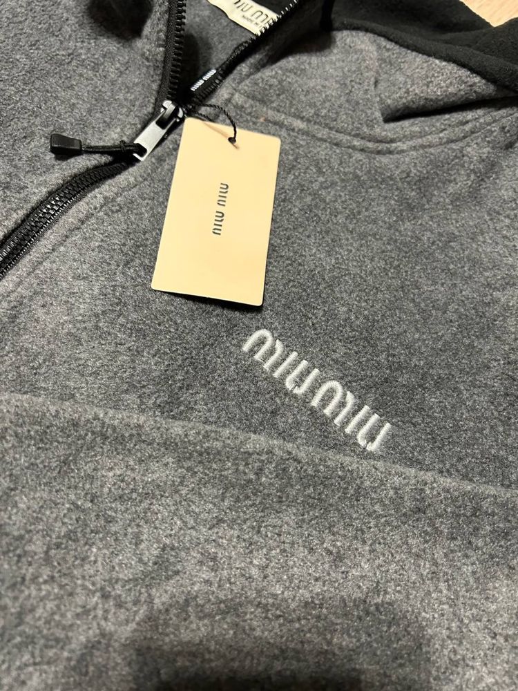 Кофта фліска  від miu miu