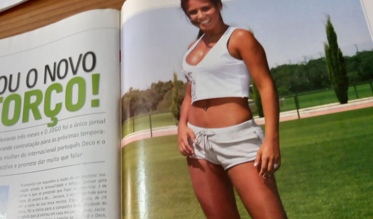 Rita Egídio na revista "J" n° 1 de 2006