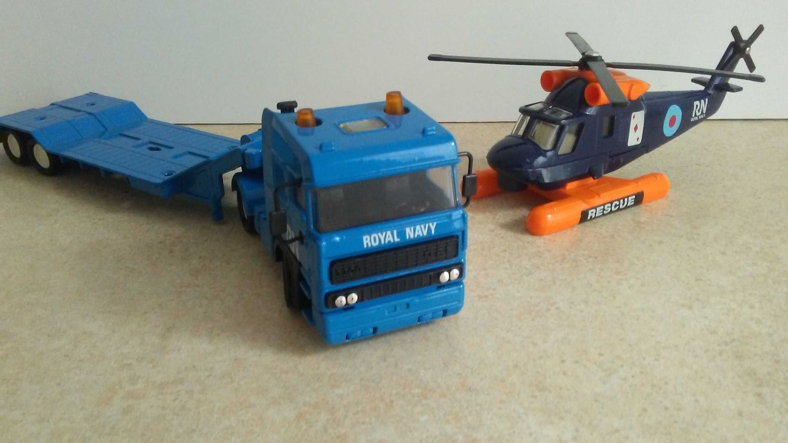 matchbox superkings daf+helikopter