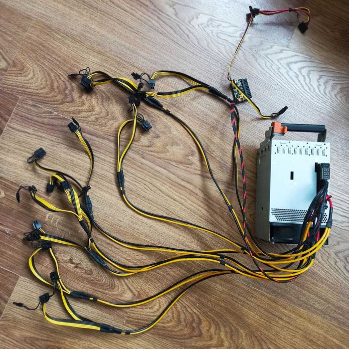 Серверный блок питания IBM EMERSON 1975W КПД 94% ОЧЕНЬ ТИХИЙ