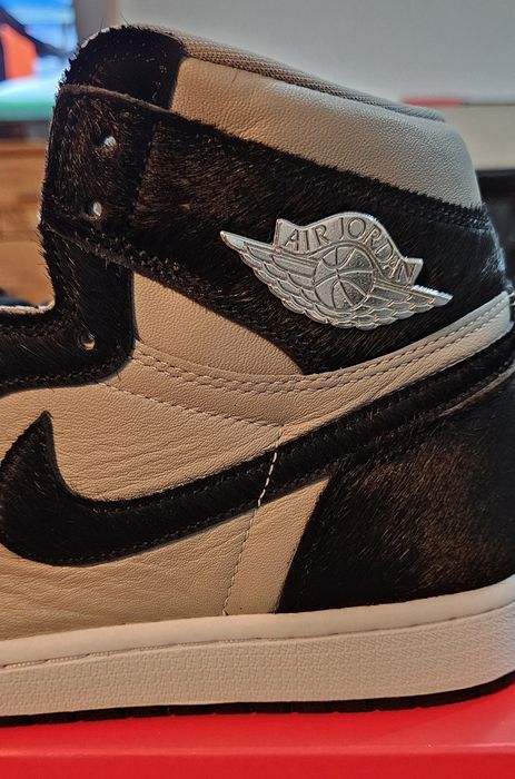 Ténis novos a estrear na caixa Nike AIR JORDAN 1 high retro 42,5.