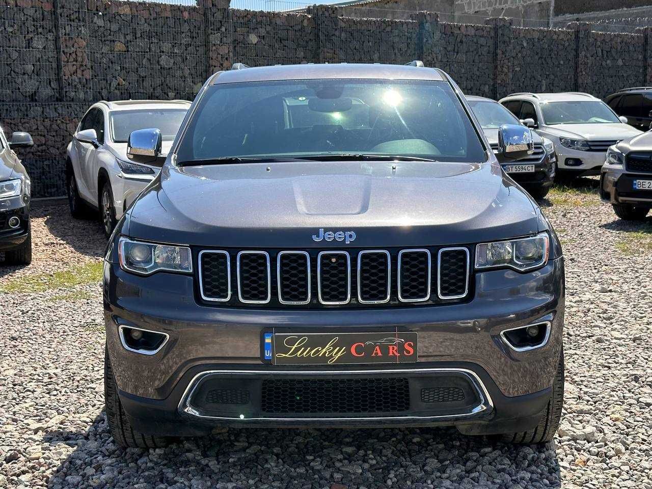 Авто  Jeep Grand Cherokee 2016