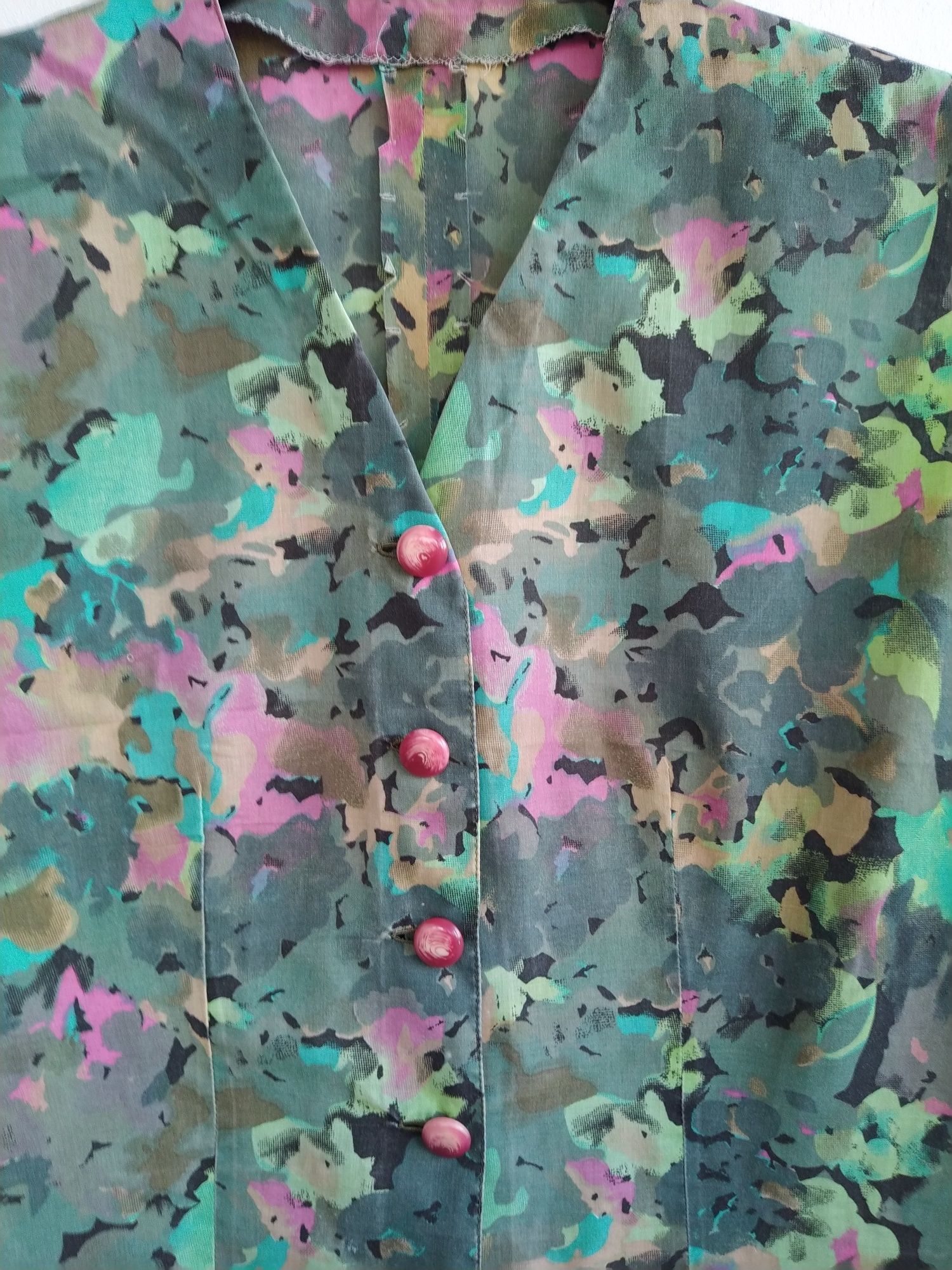 Blusa verde padrão floral - Tamanho L