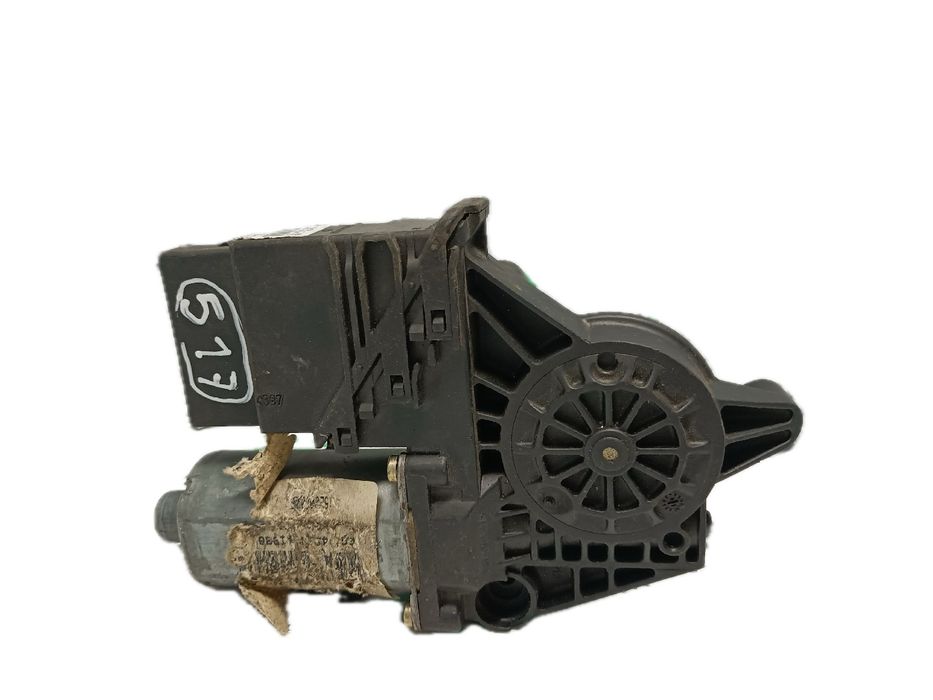 Motor vidro trás direito VOLKSWAGEN Passat (3B3)