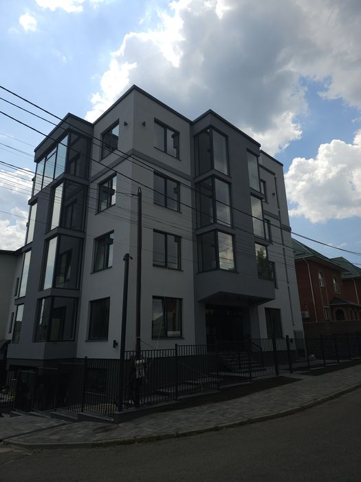 Продам осз,будинок Печерськ 1000м2.