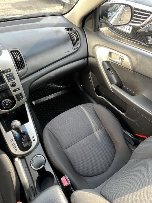 Продам Kia Cerato