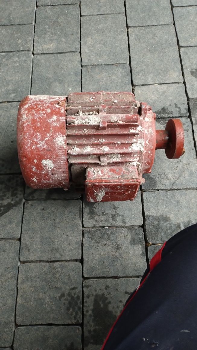 Silnik 380v  1.5