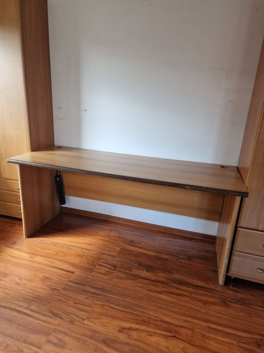 Komlet mebli /2 szt szafa/duże biurko/szafka/2 szt półki / fotel/olcha