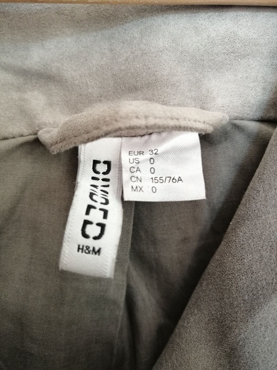 Krótka kurteczka H&M rozm 32